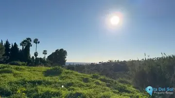1080m2 Plot for Sale in Elviria-70468