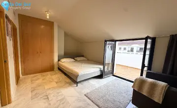 3 bedroom House for Sale in Riviera del Sol-2517