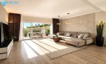2 bedroom Apartment for Sale in Benahavís-2540