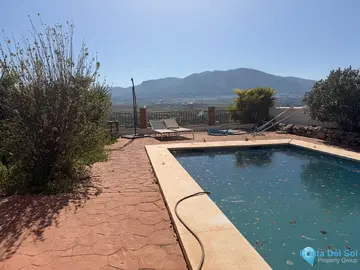 4 bedroom House for Sale in Alhaurín el Grande-70758