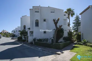 5 bedroom House for Sale in New Golden Mile-70952