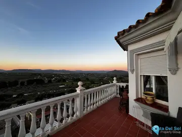4 bedroom House for Sale in Coín