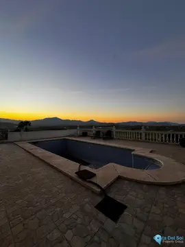 4 bedroom House for Sale in Coín-71040