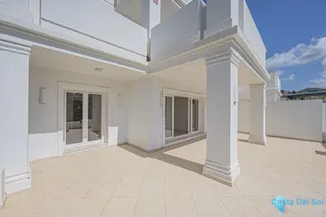 2 bedroom Apartment for Sale in Nueva Andalucía-71141