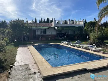 3 bedroom House for Sale in Alhaurín de la Torre-71540