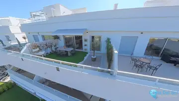 2 bedroom Apartment for Sale in New Golden Mile