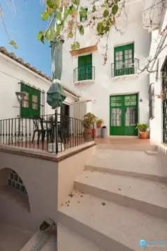 14 bedroom House for Sale in Alora-72346