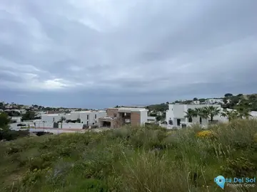 883m2 Plot for Sale in Mijas-72474