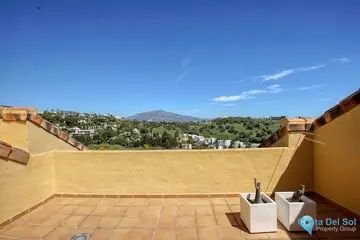 3 bedroom Apartment for Sale in Bel Air