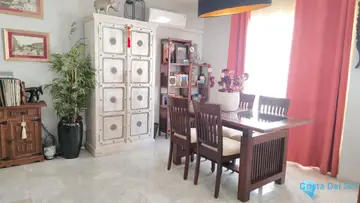 3 bedroom Apartment for Sale in Torremolinos-73135