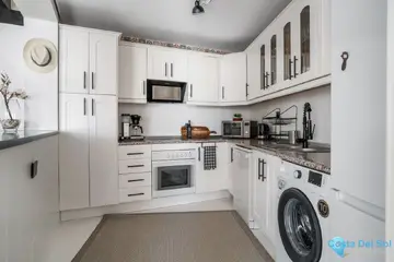 3 bedroom House for Sale in Nueva Andalucía-73220