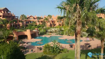 2 bedroom Apartment for Sale in New Golden Mile