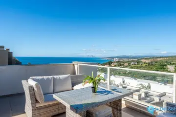 4 bedroom House for Sale in Manilva