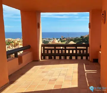 3 bedroom Apartment for Sale in La Duquesa-73735