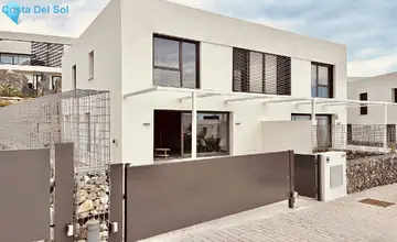 4 bedroom House for Sale in Riviera del Sol-2848