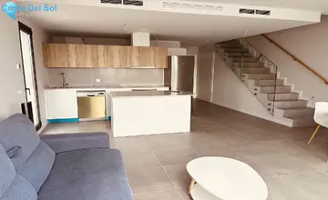 4 bedroom House for Sale in Riviera del Sol-2857
