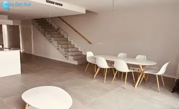 4 bedroom House for Sale in Riviera del Sol-2858