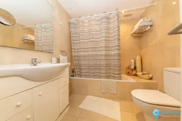 2 bedroom Apartment for Sale in Nueva Andalucía-74271