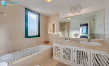 3 bedroom Apartment for Sale in Elviria-2920