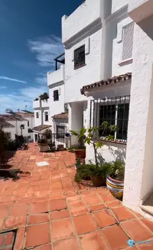 2 bedroom House for Sale in Marbella-74443