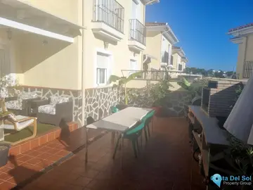 3 bedroom House for Sale in Campanillas