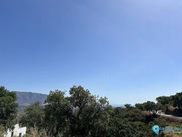 2141m2 Plot for Sale in La Mairena-74713