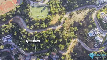 2473m2 Plot for Sale in La Mairena