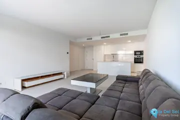 2 bedroom Apartment for Sale in Estepona-75070