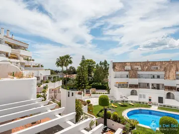 2 bedroom Apartment for Sale in Nueva Andalucía-75084
