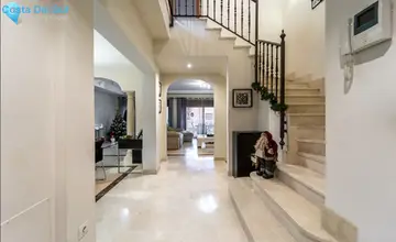4 bedroom House for Sale in Estepona-3017