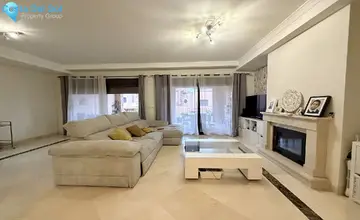 4 bedroom House for Sale in Estepona-3018