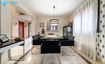 4 bedroom House for Sale in Estepona-3023