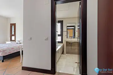 4 bedroom House for Sale in Benahavís-75403