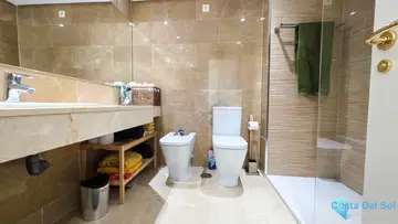 3 bedroom Apartment for Sale in La Duquesa-75638