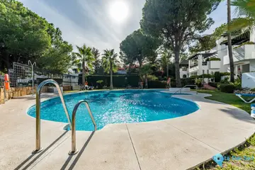 2 bedroom Apartment for Sale in Río Real-75837