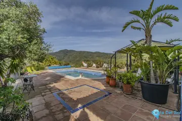 5 bedroom House for Sale in Monda-76016