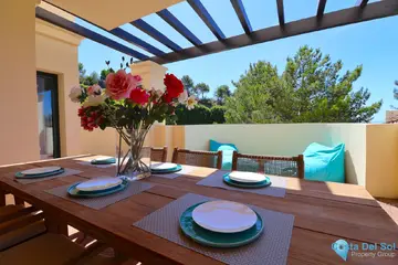 2 bedroom Apartment for Sale in Benahavís-76025