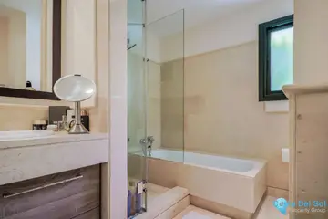 2 bedroom Apartment for Sale in Benahavís-76032