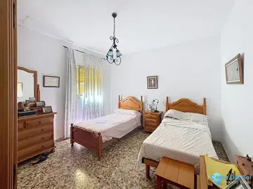 5 bedroom House for Sale in Estepona-76093