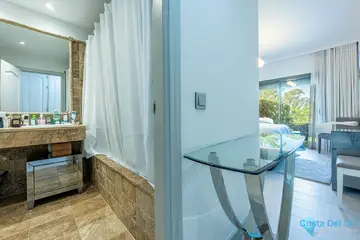 2 bedroom Apartment for Sale in Estepona-13518