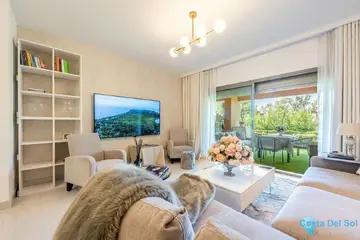 2 bedroom Apartment for Sale in Estepona-13520