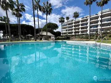 2 bedroom Apartment for Sale in Calahonda-76200