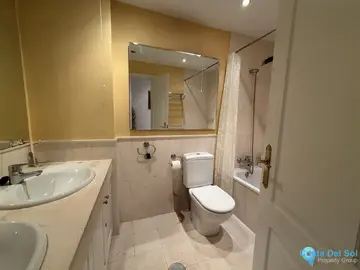 2 bedroom Apartment for Sale in Calahonda-76209