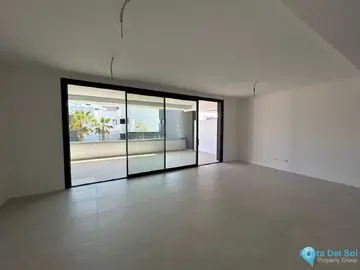 3 bedroom Apartment for Sale in Selwo-76683