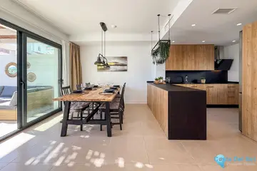 3 bedroom House for Sale in El Paraiso-76911