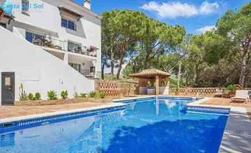 4 bedroom Apartment for Sale in Nueva Andalucía-3183