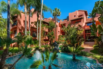 2 bedroom Apartment for Sale in Elviria-77067
