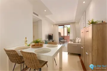 2 bedroom Apartment for Sale in Elviria-77070