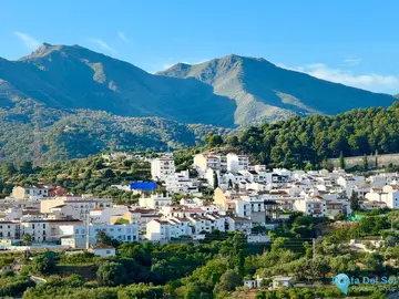 5 bedroom House for Sale in Monda