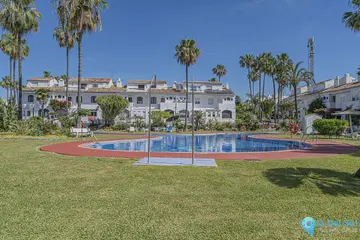 2 bedroom House for Sale in Atalaya